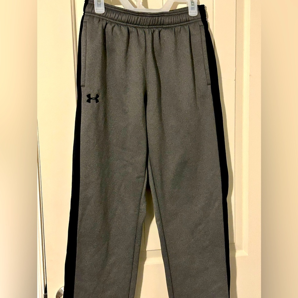 Under Armour X Storm 1 loose fit pants with side pockets size medium